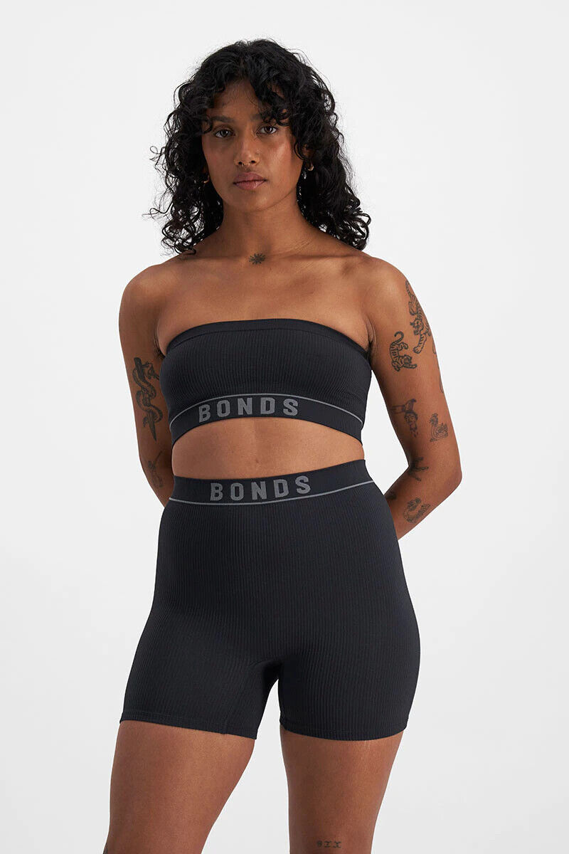 Bonds Womens Retro Rib Seamless Short Flattering and Supportive Fit 3 Pack WRBN