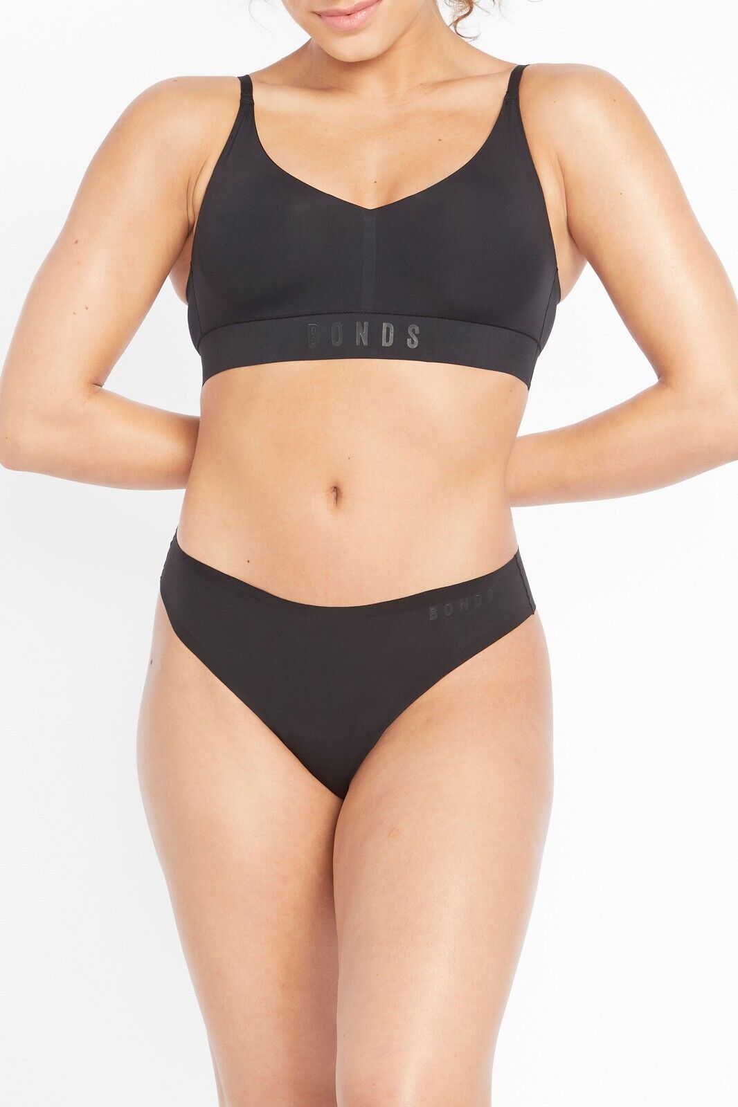 Bonds Womens Invisi Freecuts Gee G-String Shape Simple Bold Branding WU3V