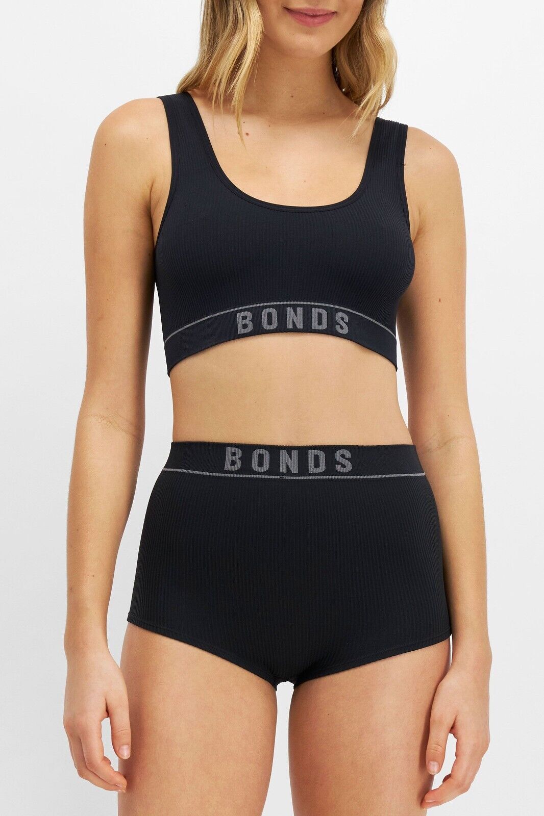 Bonds Womens Retro Rib Hi Shortie Luxuriously Smooth Full Coverage 3 Pack WT46