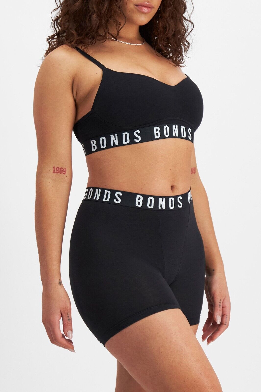 Bonds Womens Icons Super Logo Short Comfy Extra Coverage Mid-Length 6 Pack WR4V
